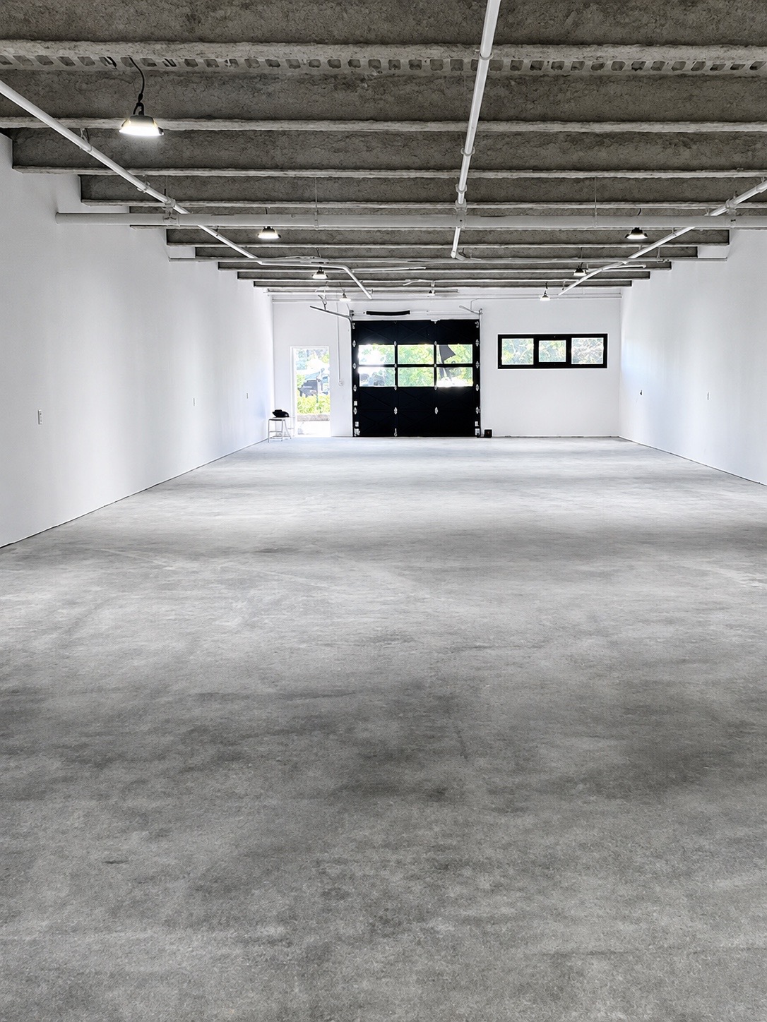 Private warehouse units